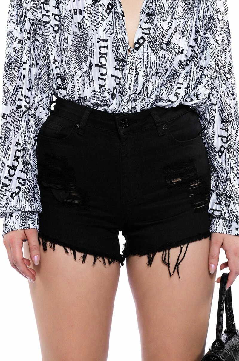 BELLA VITA DISTRESSED DENIM SHORT - Image 3