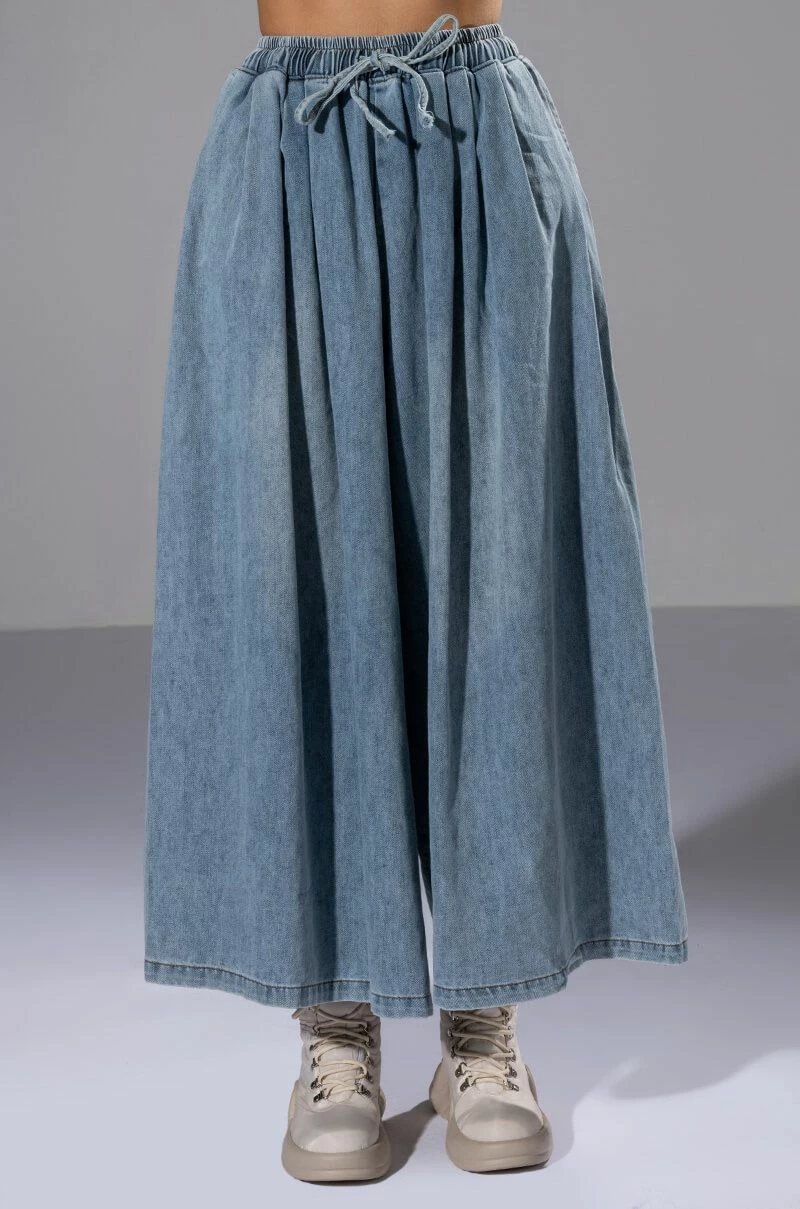 CECE PULL ON SUPER WIDE DENIM PANT - Image 4