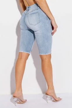 FLEX FIT EXTREME STRETCH DISTRESSED BERMUDA SHORTS