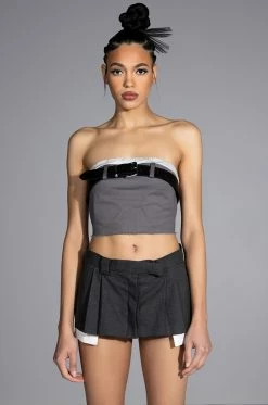 KISSES BELTED CROP TOP