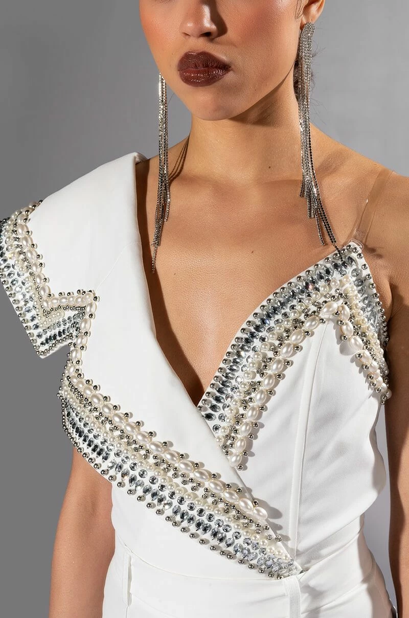 LUXURIOUS PEARL AND RHINESTONE DETAILED BODYSUIT IN WHITE - Image 9