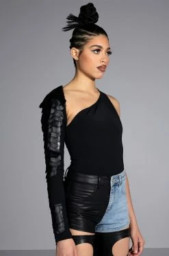 MADE YOU LOOK COLD SHOULDER ONE SLEEVE SCALE BODYSUIT