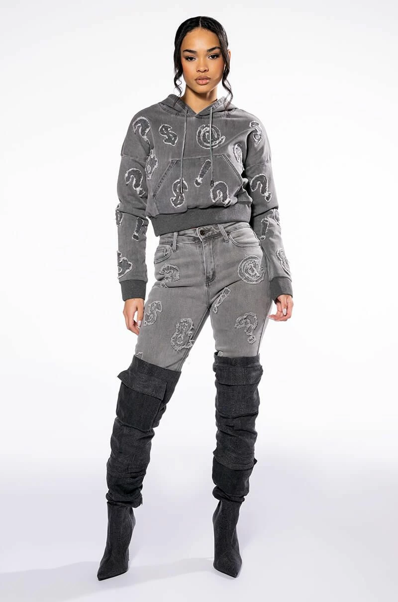 PATCH DETAIL SOFT DENIM STRAIGHT LEG JEAN - Image 3