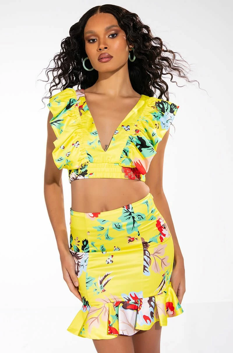 SUMMERTIME FINE SLEEVELESS VNECK BLOUSE - Image 3