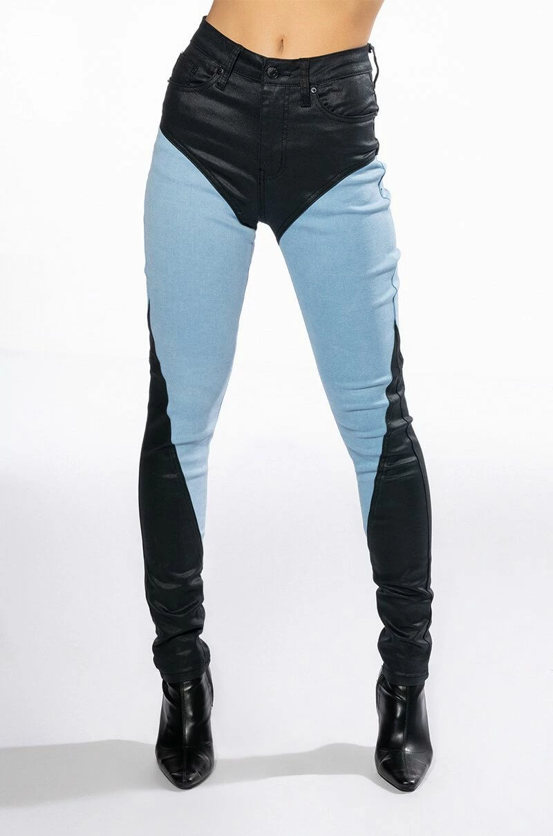 THE WAY SHE MOVES SKINNY JEANS - Image 3